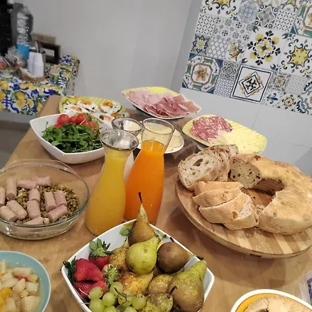 Porta Marina بيت ضيافة بومبيي