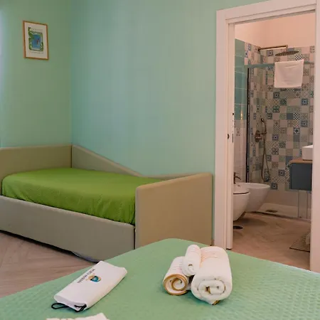 Πανσιόν Porta Marina 3*